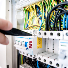 Milwaukee preventative electrical maintenance: medium & high voltage